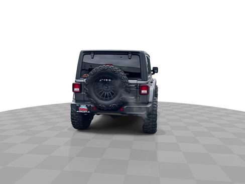 Used 2021 Jeep Wrangler Unlimited Sahara AWD/4WD image 7