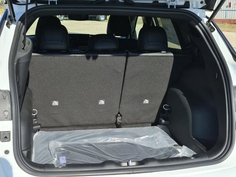 New 2026 Jeep Compass Latitude image 11