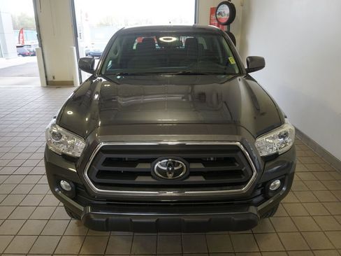 Certified 2023 Toyota Tacoma SR5 AWD/4WD image 13