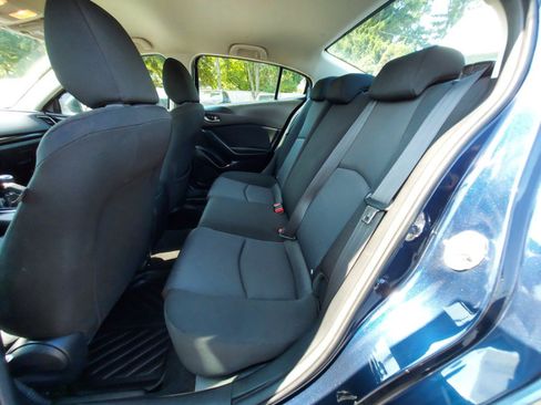 Used 2016 MAZDA MAZDA3 i Sport FWD image 9