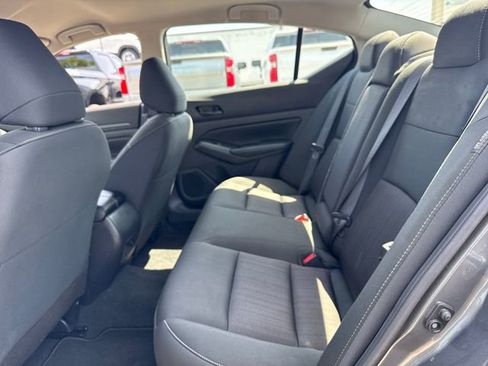 Used 2024 Nissan Altima 2.5 S FWD image 23