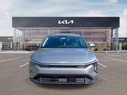 New 2026 Kia K4 LXS image 3