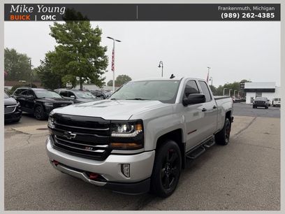 Used 2018 Chevrolet Silverado 1500 LT w/ Redline Edition