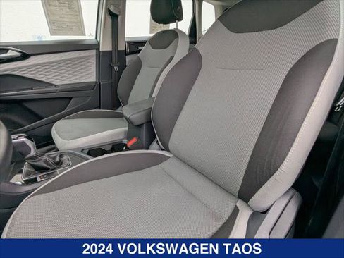 Certified 2024 Volkswagen Taos S FWD image 20