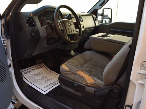 Used 2014 Ford F550 4x4 Crew Cab Super Duty image 10