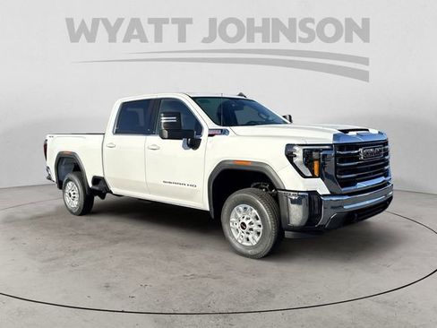 New 2026 GMC Sierra 2500 SLE image 7