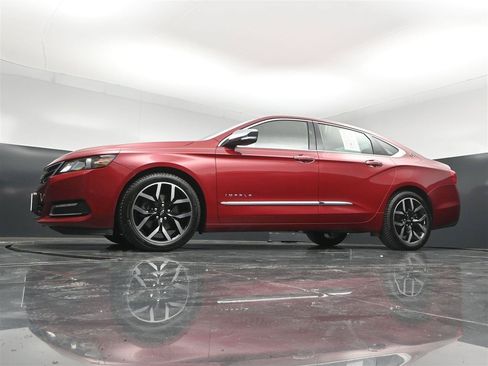Used 2015 Chevrolet Impala LTZ FWD image 28