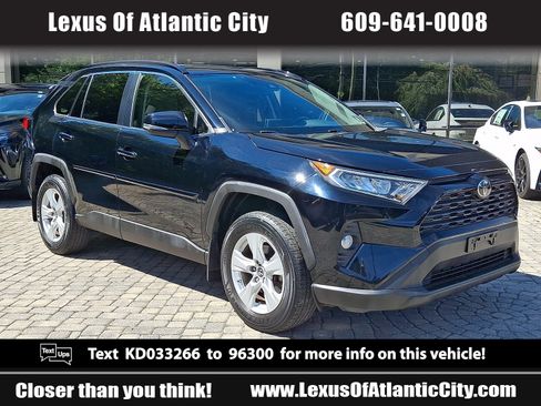 Used 2019 Toyota RAV4 XLE w/ Convenience Package AWD/4WD image 1