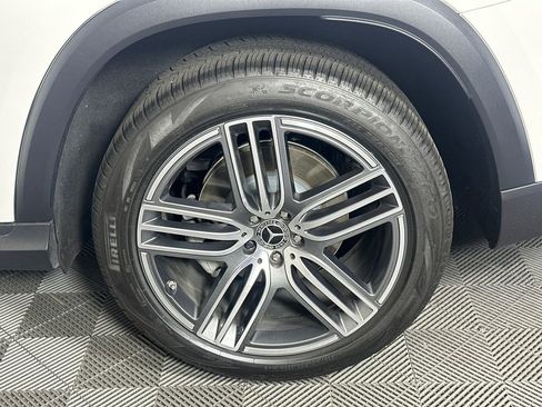 Certified 2024 Mercedes-Benz GLS 450 4MATIC image 22