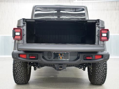 Used 2024 Jeep Gladiator Rubicon image 38