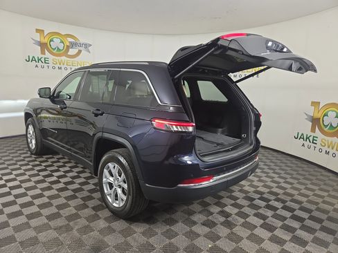 Certified 2023 Jeep Grand Cherokee Limited w/ Luxury Tech Group II AWD/4WD image 34