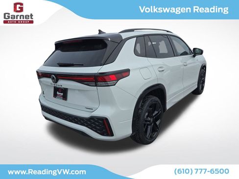 New 2026 Volkswagen Tiguan SE R-Line image 5