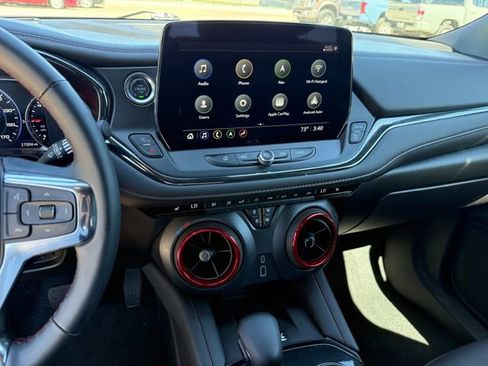 Used 2025 Chevrolet Blazer RS FWD image 21