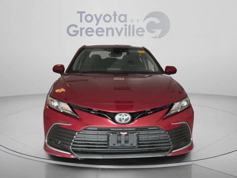 Used 2021 Toyota Camry LE FWD image 9