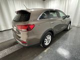 Used 2019 Kia Sorento LX image 5