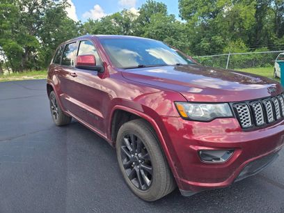 Used 2018 Jeep Grand Cherokee Altitude