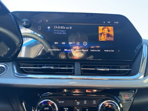 New 2026 Chevrolet Trax LT w/ Sunroof Package image 13