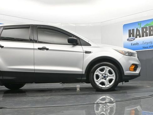Used 2019 Ford Escape S image 22