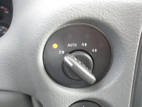 Used 2005 Chevrolet TrailBlazer LS w/ LS Preferred Equipment Group image 26