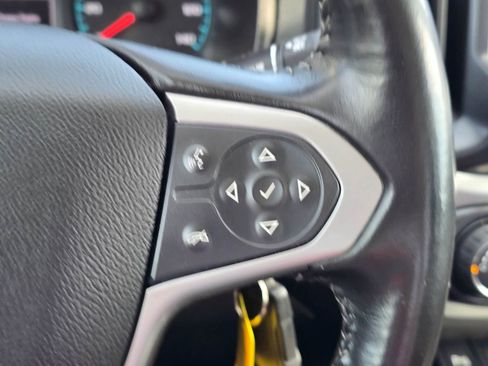 Used 2022 Chevrolet Colorado LT w/ Fleet Safety Package RWD image 18