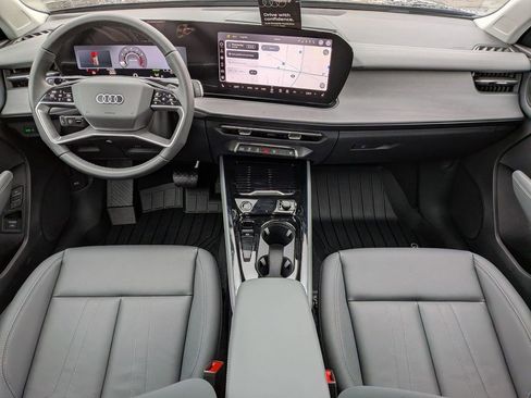 New 2026 Audi Q3 quattro 2.0T image 13