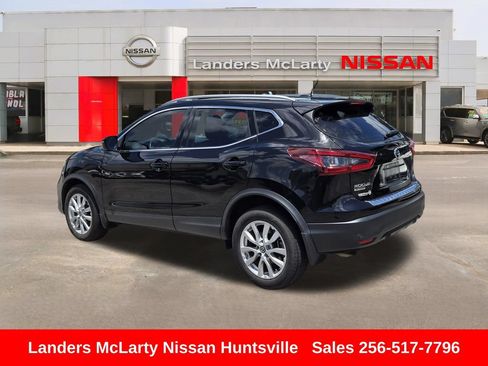 Used 2022 Nissan Rogue Sport SV FWD image 6