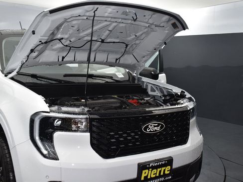 New 2025 Ford Maverick Lariat w/ Black Appearance Package image 26