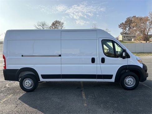 Used 2025 RAM ProMaster 2500 image 5