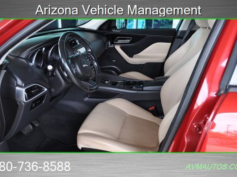 Used 2017 Jaguar F-PACE Premium AWD/4WD image 24