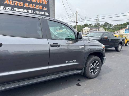 Used 2019 Toyota Tundra SR5 w/ TRD Off Road Package AWD/4WD image 10