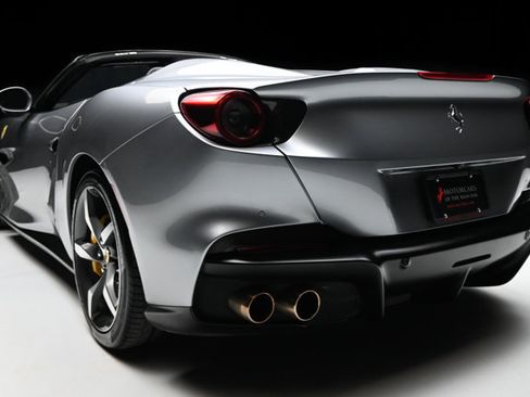 Used 2022 Ferrari Portofino M RWD image 25
