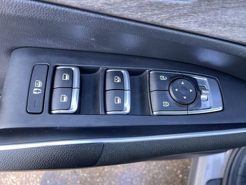 Used 2022 Kia Sorento S w/ Panoramic Sunroof Package image 19