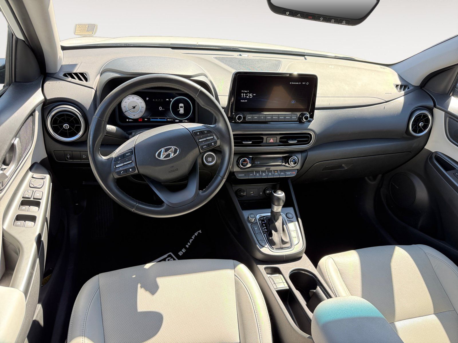 Used 2023 Hyundai Kona Limited AWD/4WD image 15