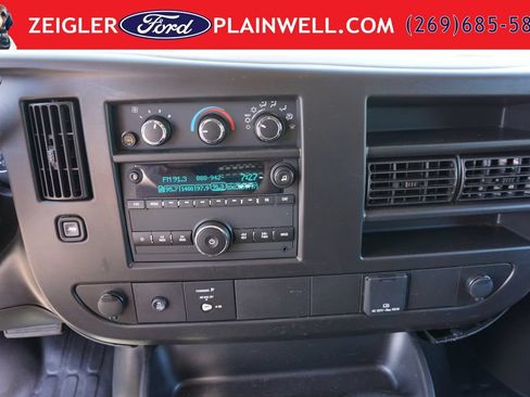 Used 2024 GMC Savana 2500 w/ Driver Convenience Package RWD image 13