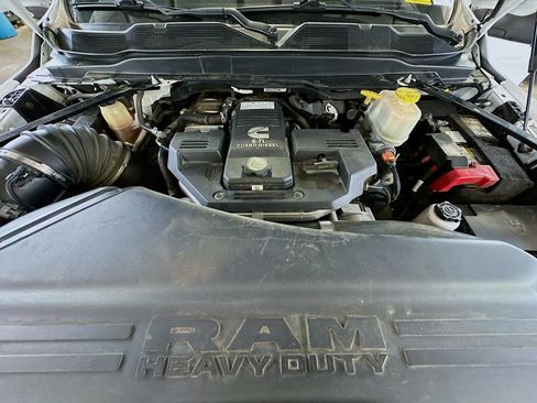 Used 2023 RAM 5500 Tradesman w/ Max Tow Package AWD/4WD image 29