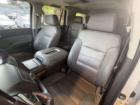 Used 2016 GMC Yukon Denali w/ Open Road Package AWD/4WD image 24