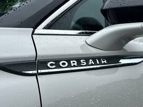 Used 2022 Lincoln Corsair AWD w/ Equipment Group 101A image 16