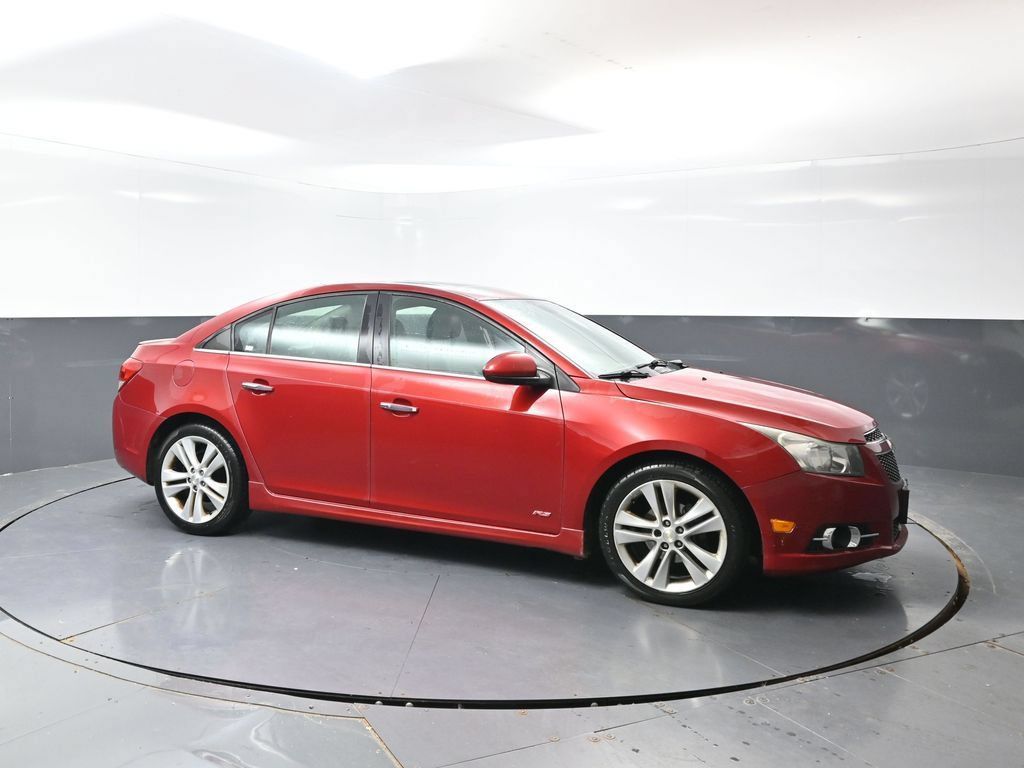 Used 2014 Chevrolet Cruze LTZ w/ Sun, Sound and Sport Package FWD image 4