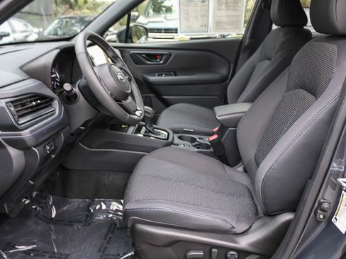 Certified 2025 Subaru Forester Premium AWD/4WD image 17
