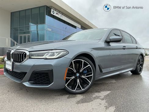Certified 2022 BMW 540i xDrive AWD/4WD image 1