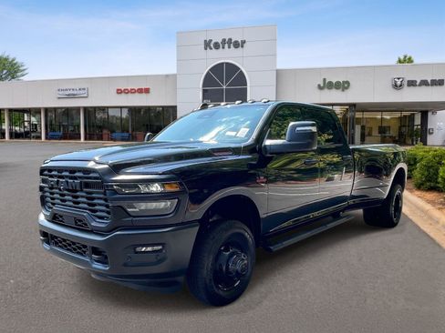 Used 2027 RAM 3500 Tradesman AWD/4WD image 1