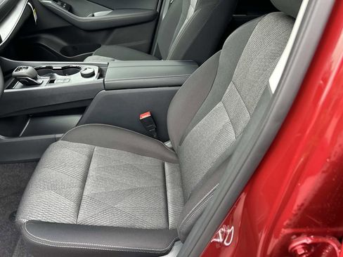 New 2026 Nissan Rogue SV AWD/4WD image 15