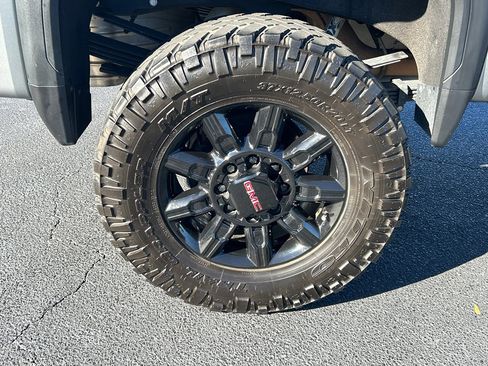 Used 2024 GMC Sierra 2500 AT4 w/ AT4 Premium Plus Package image 40