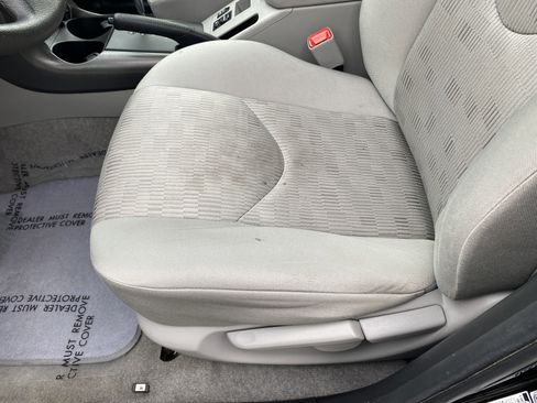 Used 2012 Toyota RAV4 4WD image 15