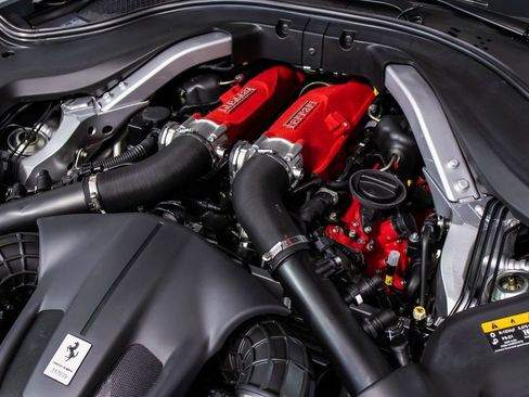 Certified 2025 Ferrari Roma Spider RWD image 57