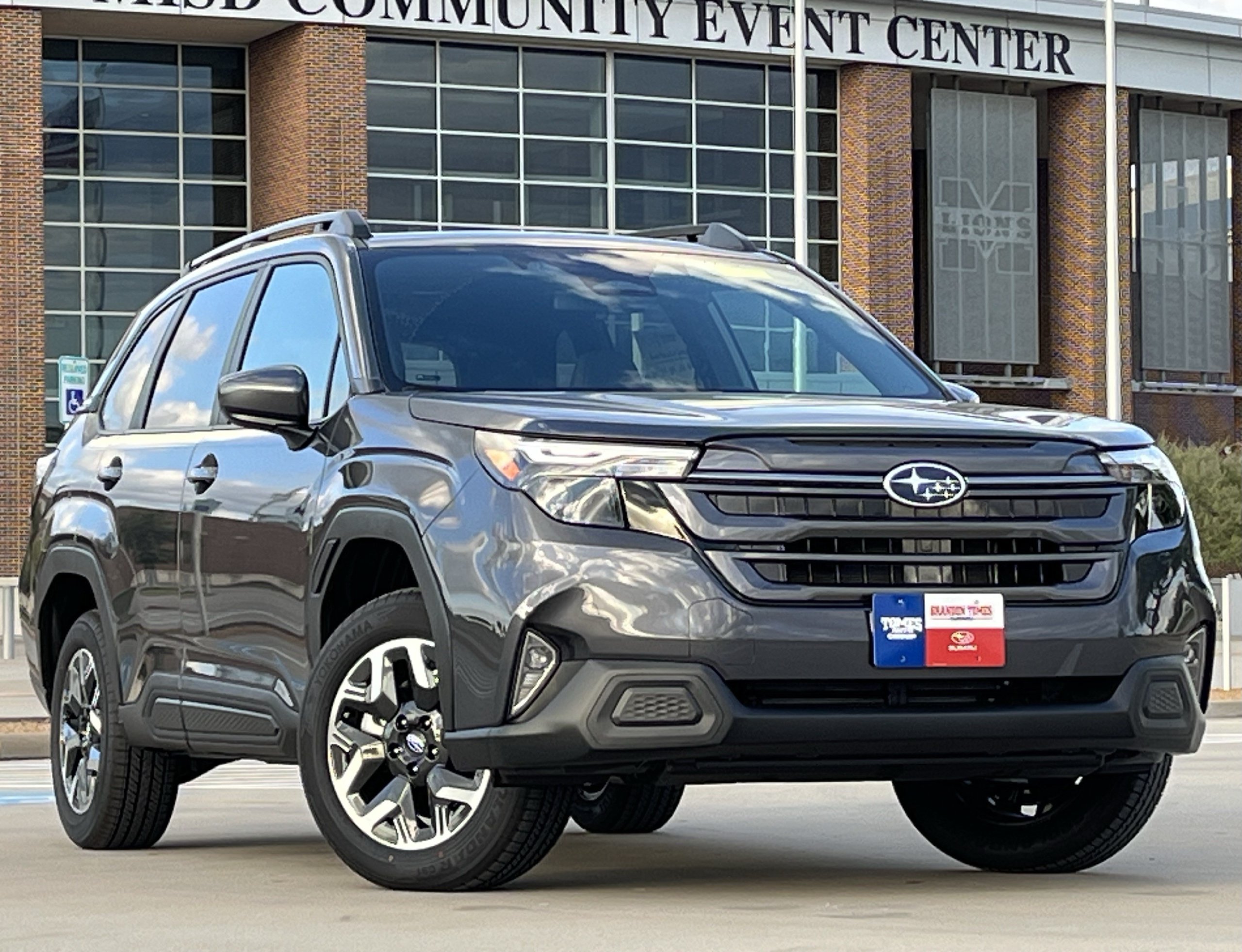 New 2026 Subaru Forester Premium AWD/4WD image 2