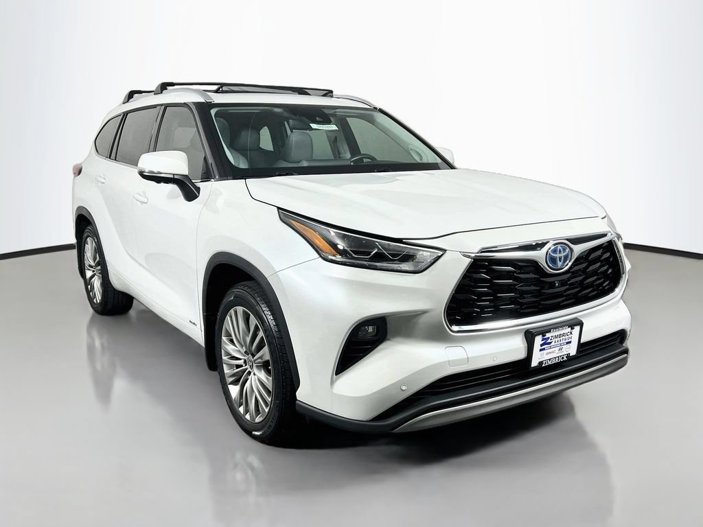 Used 2023 Toyota Highlander Platinum AWD/4WD image 1