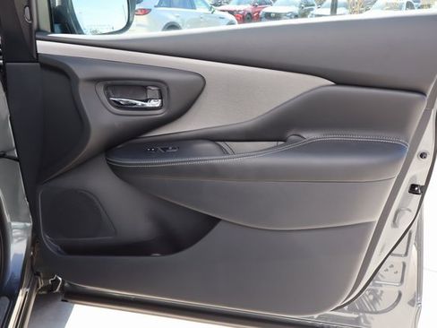 Used 2024 Nissan Murano SV image 28