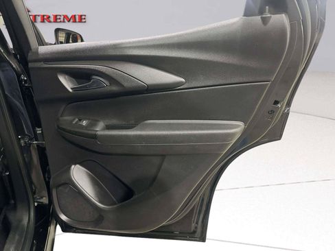 Used 2021 Chevrolet TrailBlazer LT w/ Convenience Package FWD image 19
