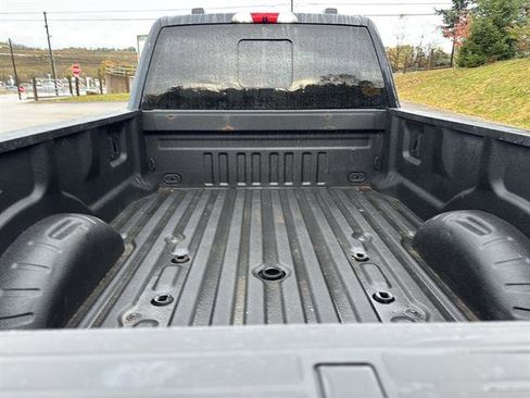 Certified 2022 Ford F350 Platinum image 18